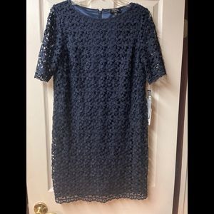 TAHARI ARTHUR S. LEVINE Navy Lace Sheath Cocktail Dress Sz 10P Fully Lined NWT
